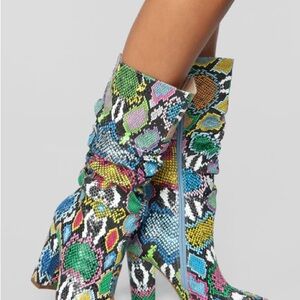 Colorful Snakeskin Patterned Boots size 39